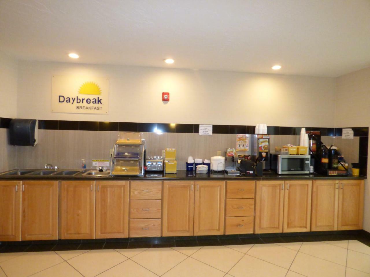 Days Inn By Wyndham Brigham City Exterior foto